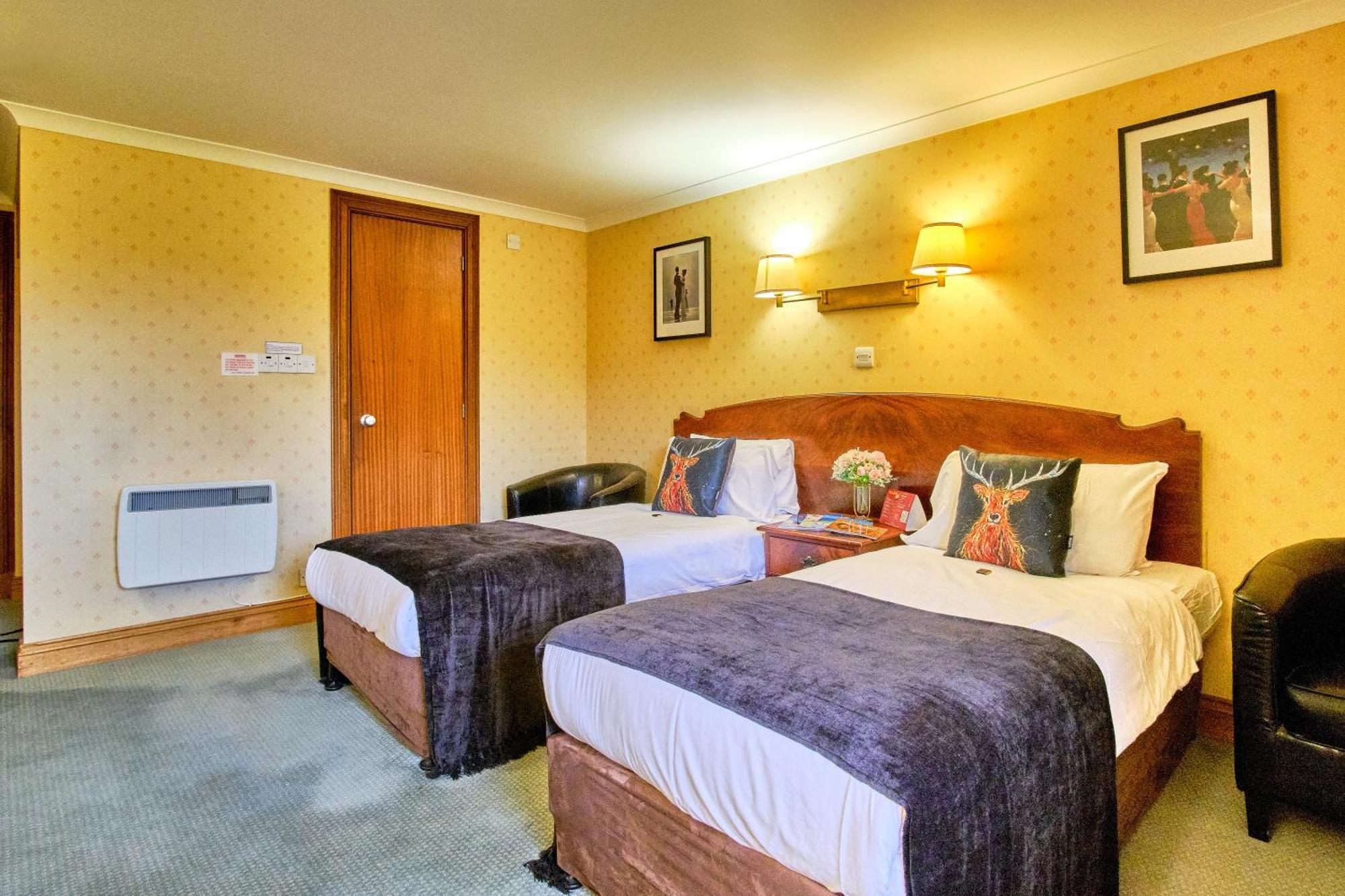 Muthu Ben Doran Hotel Tyndrum Buitenkant foto