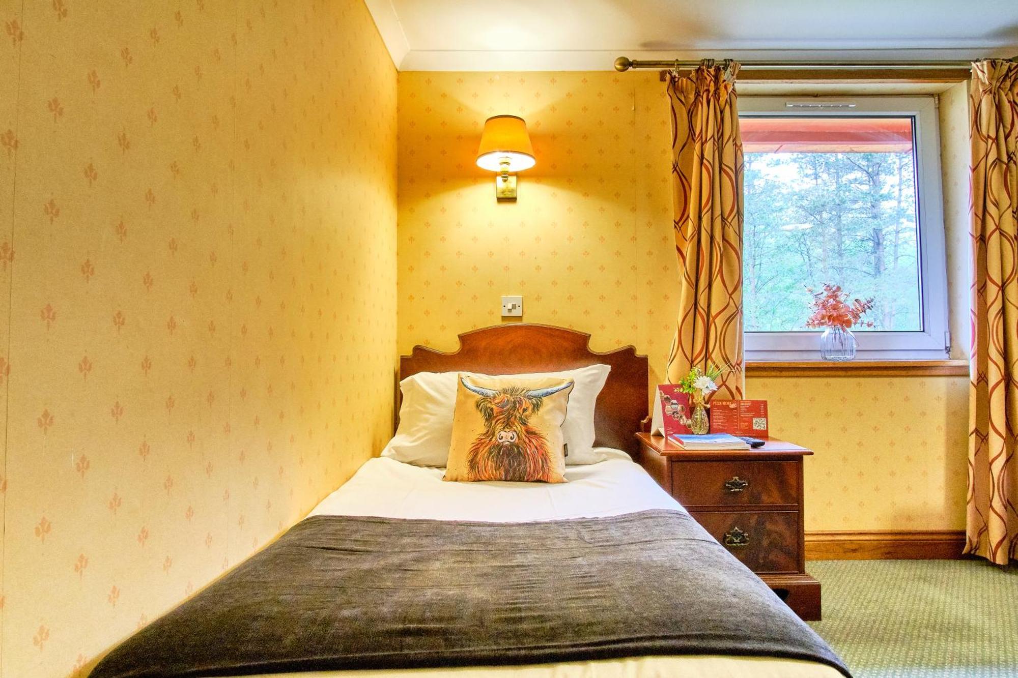 Muthu Ben Doran Hotel Tyndrum Buitenkant foto
